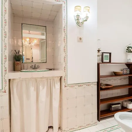 Apartment Warm & Beautiful 3 Bedroom In Anjos Lisbon