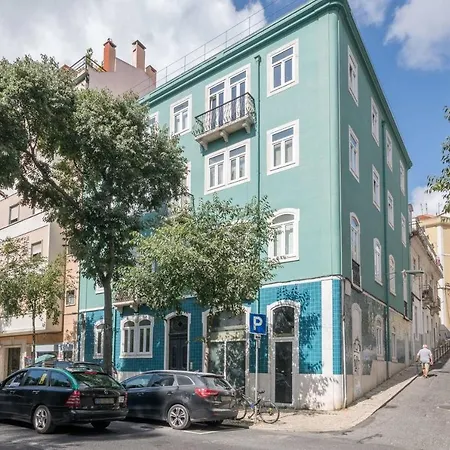 Warm & Beautiful 3 Bedroom In Anjos * Lisbon